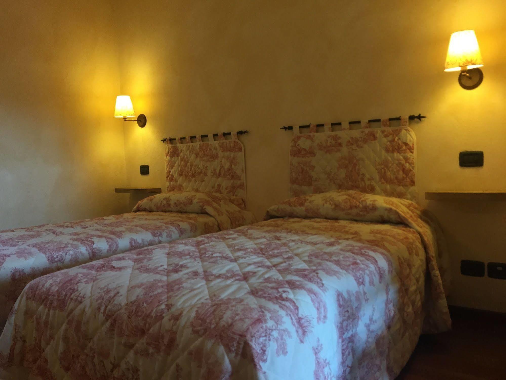 Le 5 Frecce Villa Cavour Ngoại thất bức ảnh